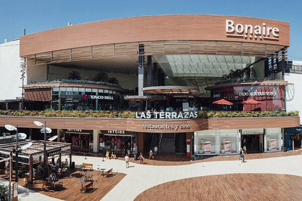 Reapertura del Centro Comercial Bonaire